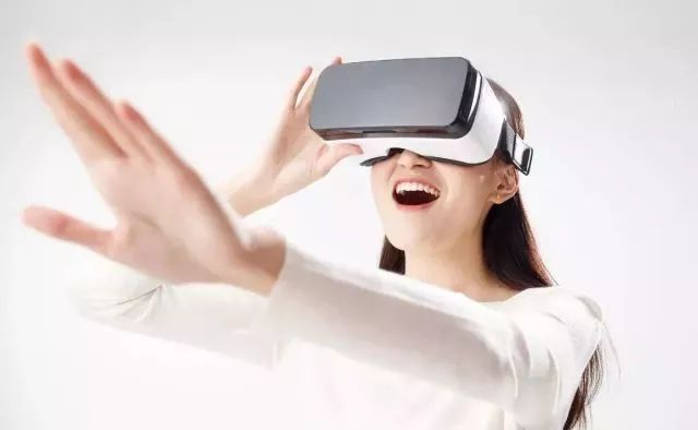 數(shù)字文化創(chuàng)意內(nèi)容應(yīng)用服務(wù)視角下特色小鎮(zhèn)建設(shè)的問題與對策